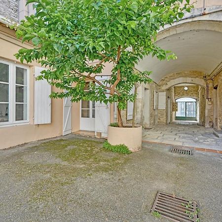 Appartement Au Calme En Plein Centre-Ville Nîmes Eksteriør billede