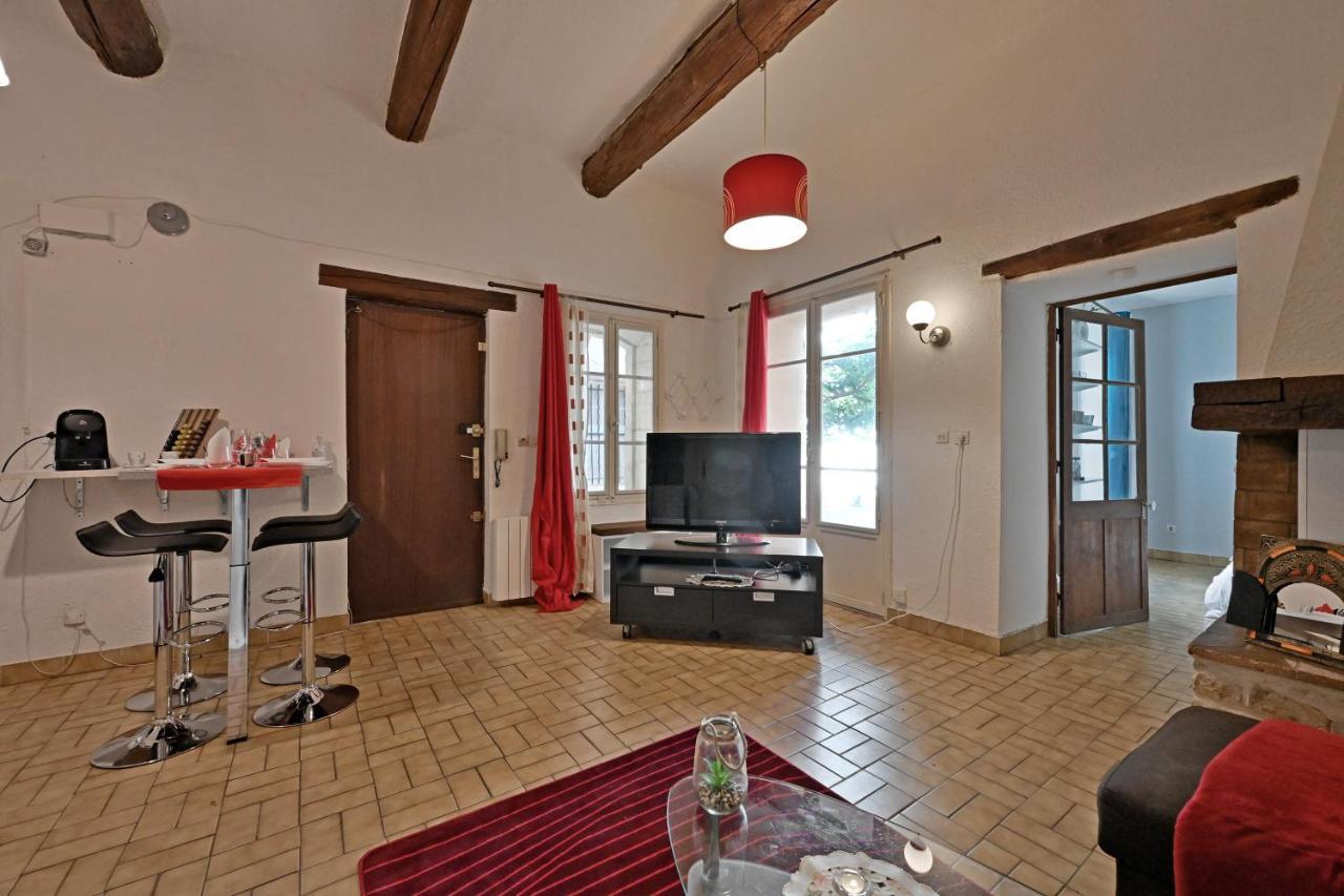 Appartement Au Calme En Plein Centre-Ville Nîmes Eksteriør billede