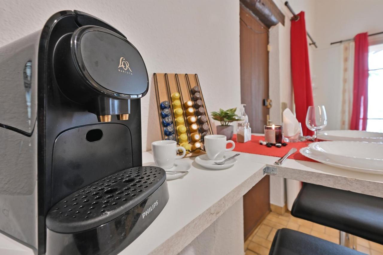 Appartement Au Calme En Plein Centre-Ville Nîmes Eksteriør billede