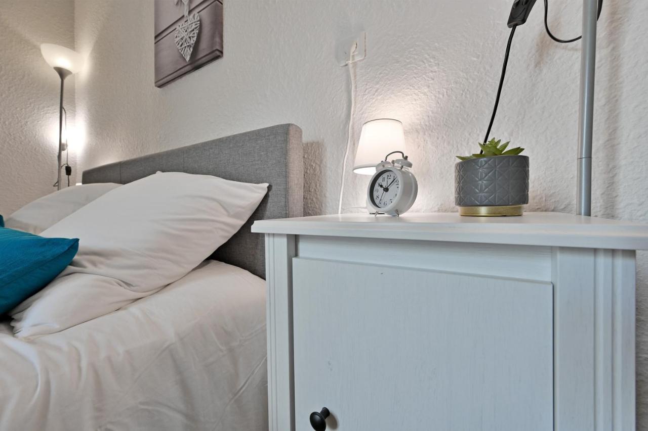 Appartement Au Calme En Plein Centre-Ville Nîmes Eksteriør billede